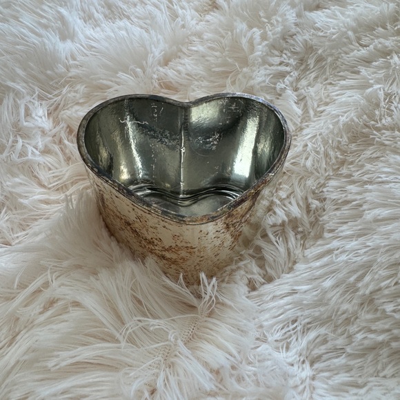 NEW Anthropologie Antiqued Glass Heart Votive Holder Set of 2 Valentine’s Day - Picture 2 of 4